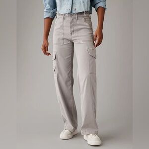 AE Dreamy Drape Stretch Cargo Super High-Waisted Baggy Wide-Leg Pant
